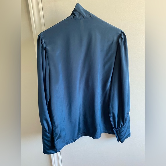 Kara vintage Blouse - Picture 10 of 16